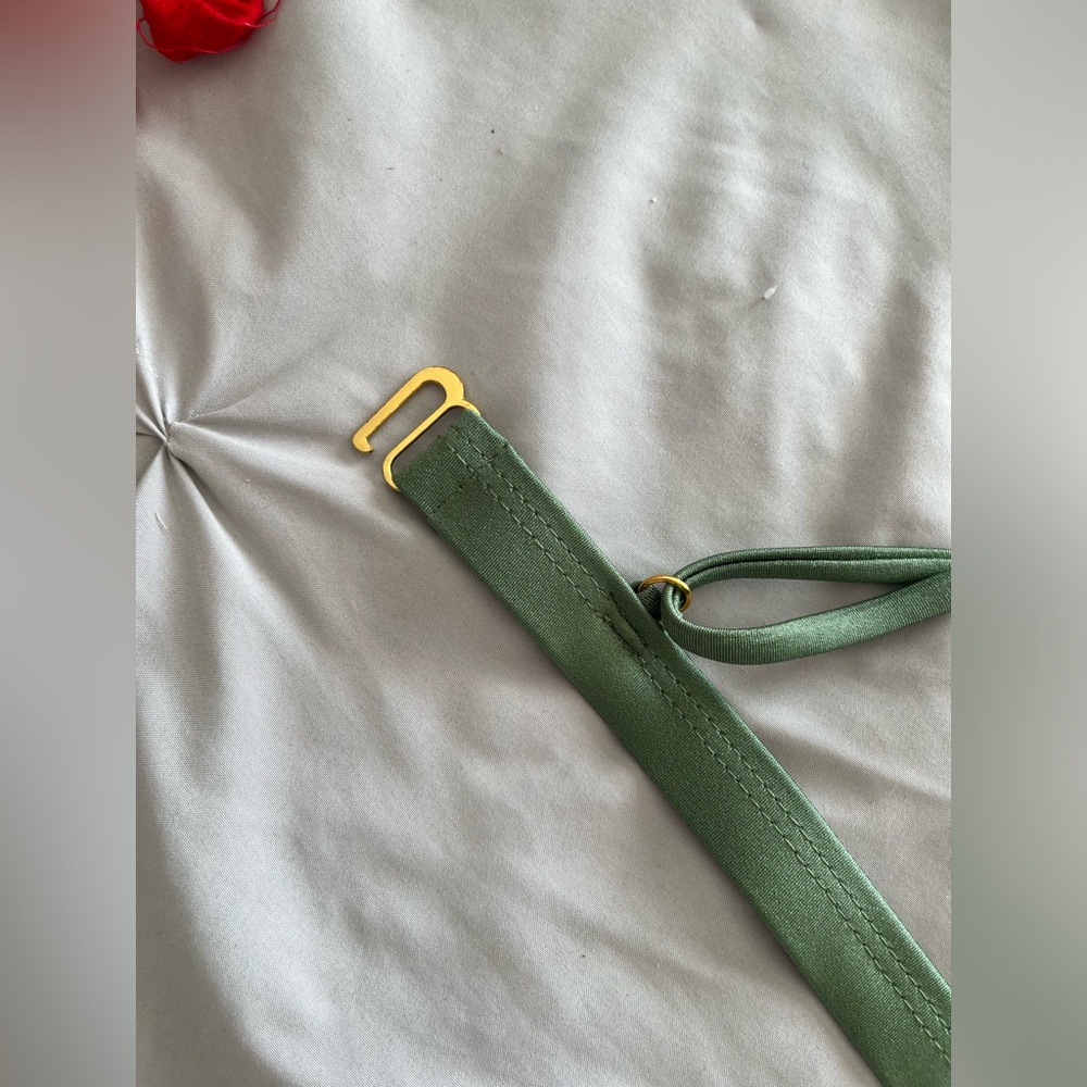 zaful/shein medium green bikini top - Picture 3 of 6
